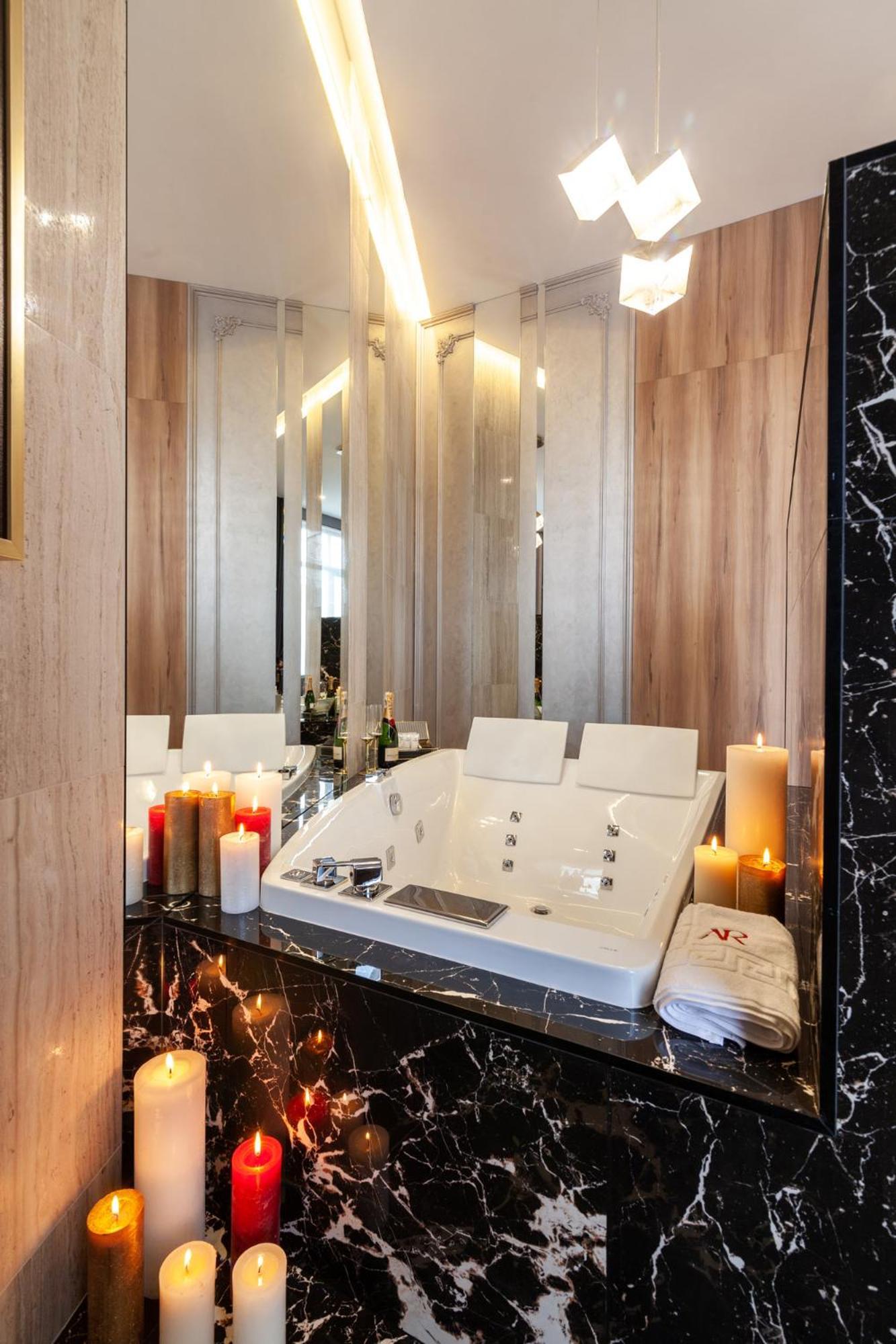 Aristo Jacuzzi Hotel Λβιβ Εξωτερικό φωτογραφία