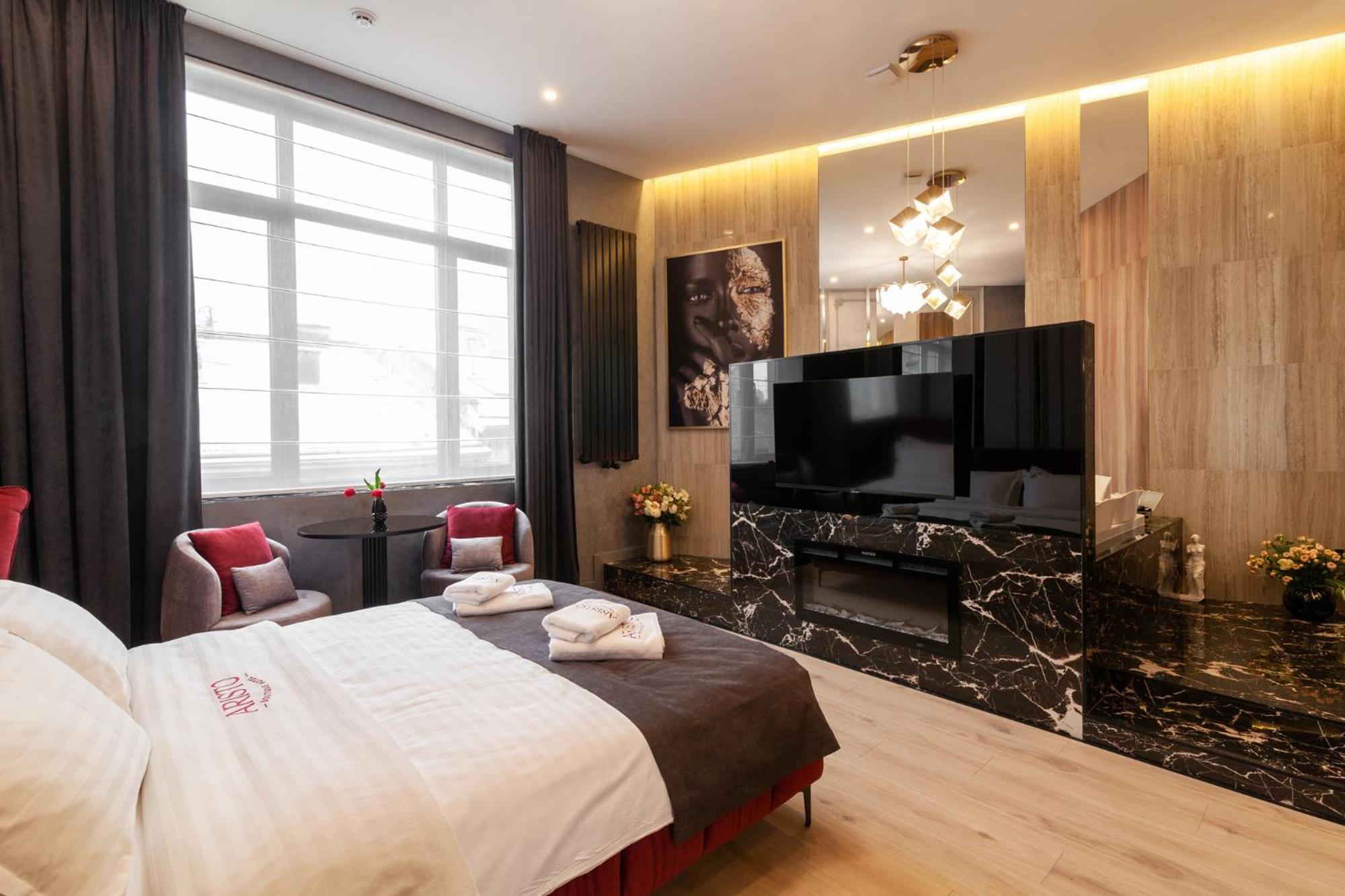 Aristo Jacuzzi Hotel Λβιβ Εξωτερικό φωτογραφία